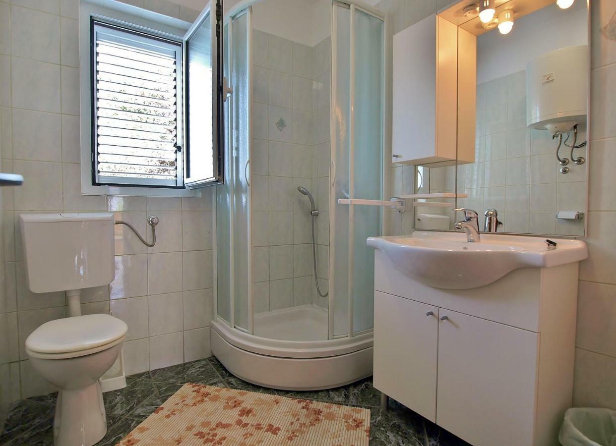 Apartmani Andelo I Ruzica Mundanije 外观 照片