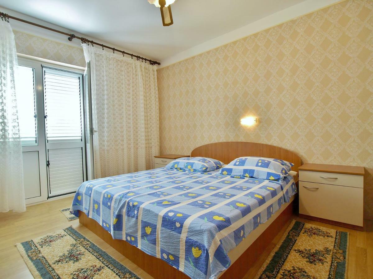 Apartmani Andelo I Ruzica Mundanije 外观 照片