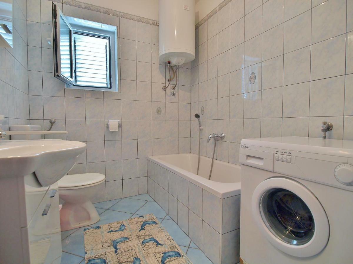 Apartmani Andelo I Ruzica Mundanije 外观 照片